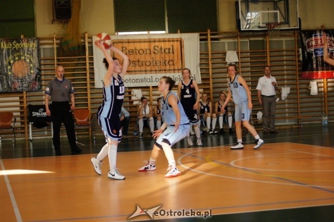 MP Kobiet U-16: Unia Basket Ostrołęka - Huragan Wołomin 52:81 [19.05.2012] - zdjęcie #17 - eOstroleka.pl