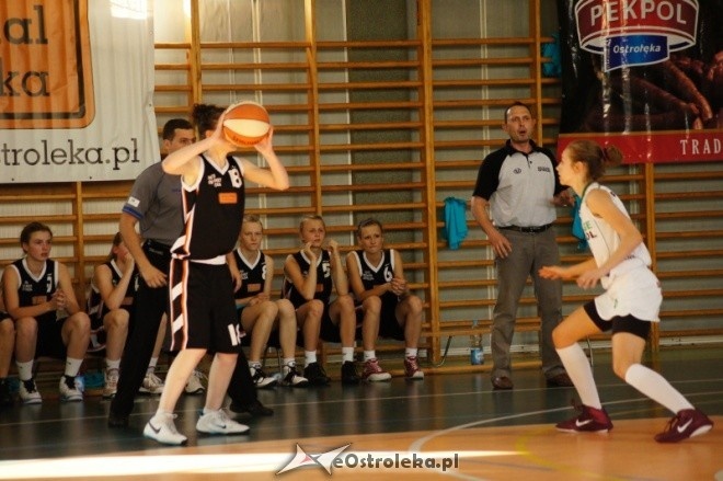 MP Kobiet U-16: PTK Pabianice - MUKS Unia Basket Ostrołęka [20.05.2012] - zdjęcie #32 - eOstroleka.pl