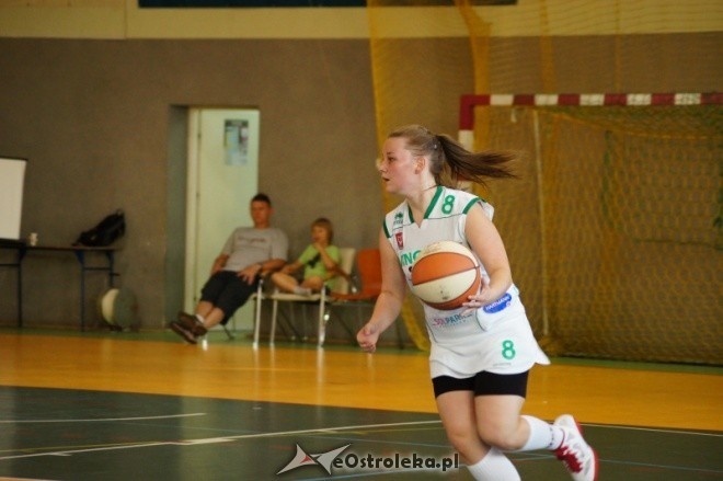 MP Kobiet U-16: PTK Pabianice - MUKS Unia Basket Ostrołęka [20.05.2012] - zdjęcie #43 - eOstroleka.pl