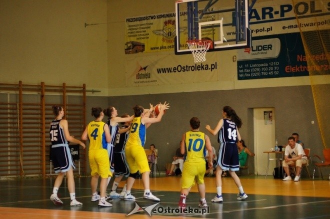 MP Kobiet U-16: MKS Sirmax Kutno - MUKS Unia Basket Ostrołęka [23.05.2012] - zdjęcie #6 - eOstroleka.pl