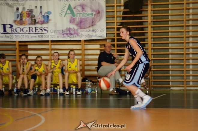 MP Kobiet U-16: MKS Sirmax Kutno - MUKS Unia Basket Ostrołęka [23.05.2012] - zdjęcie #13 - eOstroleka.pl