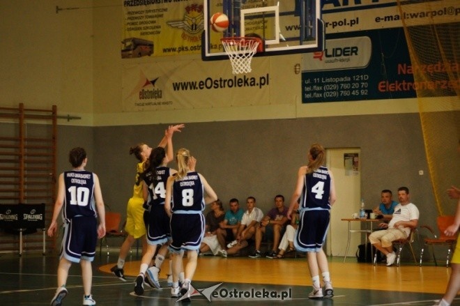 MP Kobiet U-16: MKS Sirmax Kutno - MUKS Unia Basket Ostrołęka [23.05.2012] - zdjęcie #17 - eOstroleka.pl