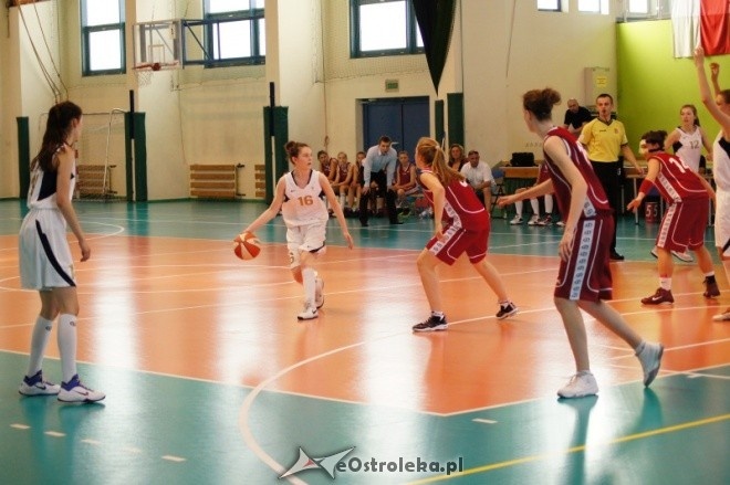 Półfinał MP Kobiet U-16: OSiR Trójka Żyrardów - MUKS Unia Basket Ostrołęka [26.05.2012] - zdjęcie #27 - eOstroleka.pl