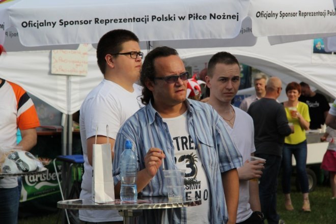 Mobllna strefa kibica w Ostrołęce: Tak kibicowali ostrołęczanie [10.VI.2012] - zdjęcie #26 - eOstroleka.pl