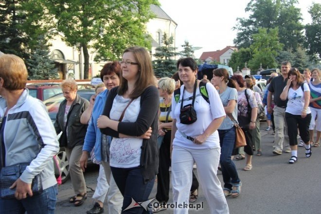 Wyruszyła XXVIII piesza pielgrzymka na Jasną Górę [1 VII 2012] - zdjęcie #11 - eOstroleka.pl