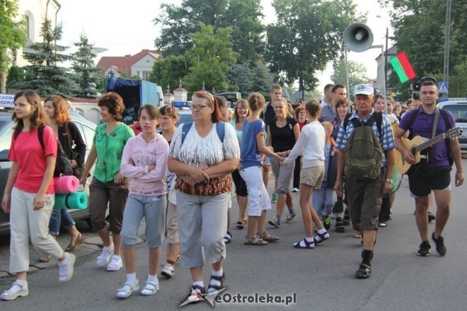 Wyruszyła XXVIII piesza pielgrzymka na Jasną Górę [1 VII 2012] - zdjęcie #16 - eOstroleka.pl