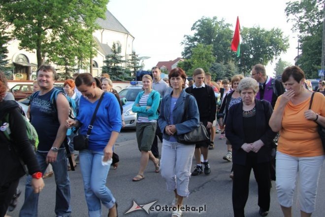 Wyruszyła XXVIII piesza pielgrzymka na Jasną Górę [1 VII 2012] - zdjęcie #21 - eOstroleka.pl