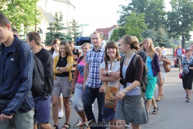 Wyruszyła XXVIII piesza pielgrzymka na Jasną Górę [1 VII 2012] - zdjęcie #27 - eOstroleka.pl
