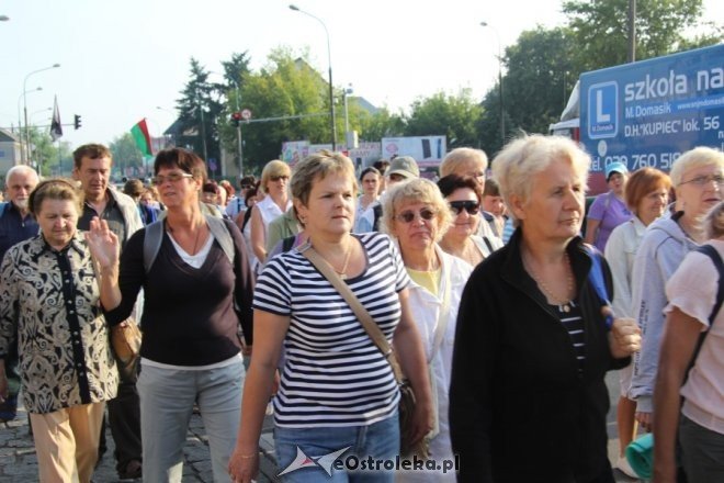 Wyruszyła XXVIII piesza pielgrzymka na Jasną Górę [1 VII 2012] - zdjęcie #35 - eOstroleka.pl