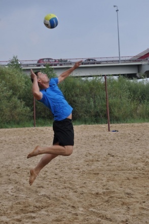 Huragan wygrał IV Otwarty Turniej Plażowej Piłki Siatkowej Mikstów [26.08.2012] - zdjęcie #8 - eOstroleka.pl