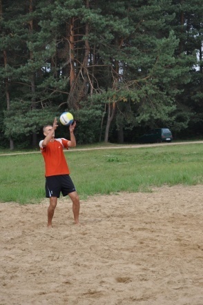 Huragan wygrał IV Otwarty Turniej Plażowej Piłki Siatkowej Mikstów [26.08.2012] - zdjęcie #13 - eOstroleka.pl
