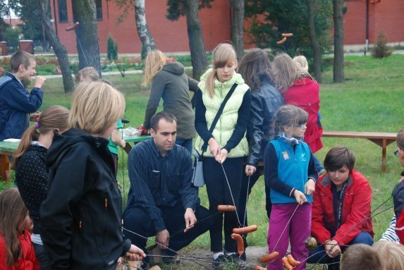 Ognisko dla dzieci i młodzieży z parafii Zabwiciela Świata [28 IX 2012] - zdjęcie #5 - eOstroleka.pl