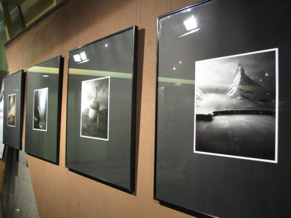 Trwa IV Ostrołęcki Festiwal Fotografii: Wystawa „Iluzje świata równoległego” [6 X 2012] - zdjęcie #8 - eOstroleka.pl