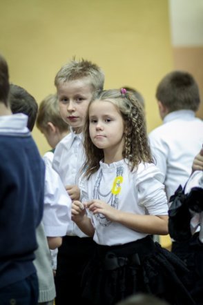 Pasowanie na uczniów w Szkole Podstawowej nr 1 [26 X 2012] - zdjęcie #38 - eOstroleka.pl