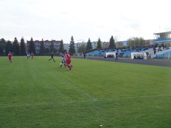 IV liga: Narew Ostrołęka - Nadnarwianka Pułtusk [03.11.2012] - zdjęcie #15 - eOstroleka.pl