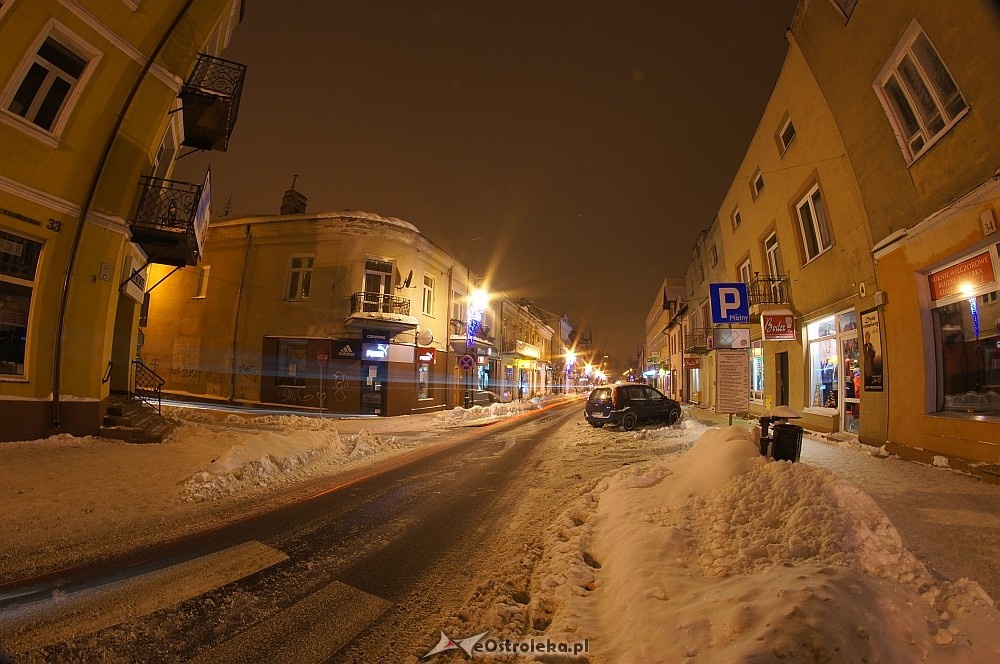 Miasto nocą - dzień przed końcem świata [20.12.2012] - zdjęcie #2 - eOstroleka.pl