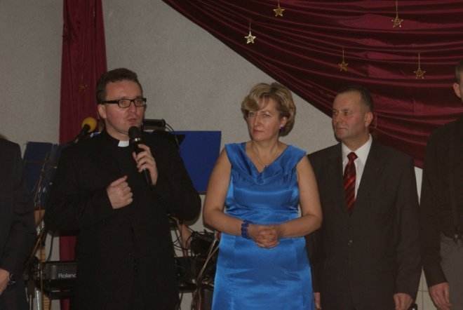 Bezalkoholowy sylwester Domowego Kościoła [3 I 2013] - zdjęcie #12 - eOstroleka.pl