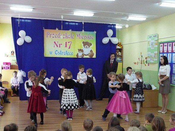Przedszkolny Turniej Tańca [18.01.2013] - zdjęcie #8 - eOstroleka.pl