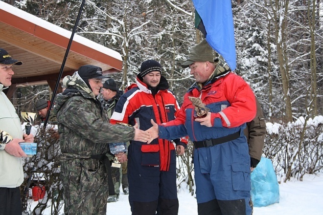Mistrzostwa w wędkowaniu podlodowym na jeziorze Rekowym [20.01.2013] - zdjęcie #22 - eOstroleka.pl
