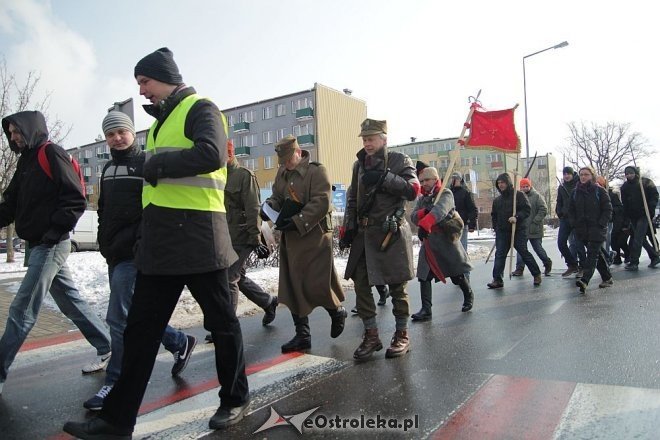 Marsz upamiętniający 150 rocznicę wybuchu Powstania Styczniowego [22.03.2013] - zdjęcie #39 - eOstroleka.pl