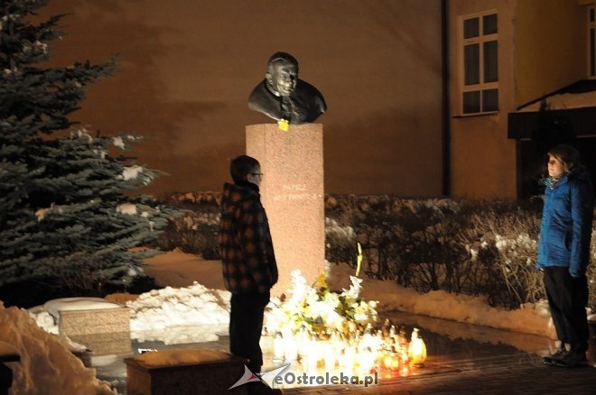 8 Rocznica Śmierci Papieża Jana Pawła II [02.04.2013] - zdjęcie #13 - eOstroleka.pl