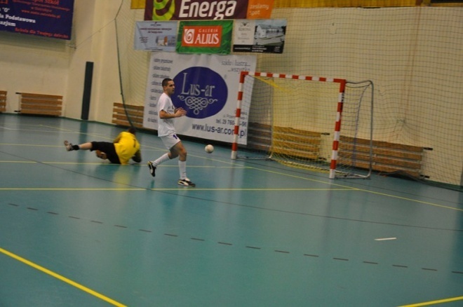 Nocna Liga Futsalu - ostatnia kolejka (05.04.2013) - zdjęcie #1 - eOstroleka.pl