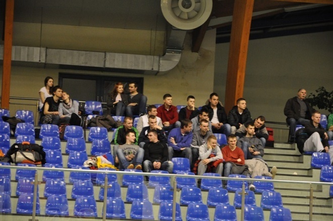 Nocna Liga Futsalu - ostatnia kolejka (05.04.2013) - zdjęcie #19 - eOstroleka.pl