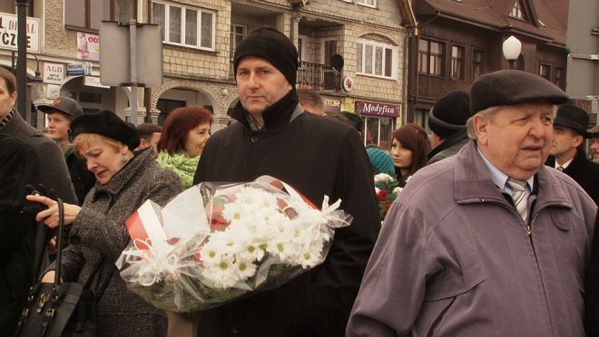 Miejskie obchody katastrofy smeleńskiej [10.04.2013] - zdjęcie #9 - eOstroleka.pl