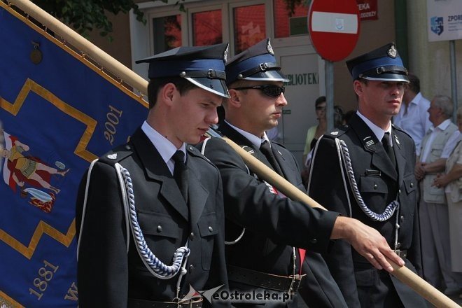 Boże Ciało - procesja w sanktuarium pw. św. Antoniego Padewskiego [30.05.2013] - zdjęcie #30 - eOstroleka.pl
