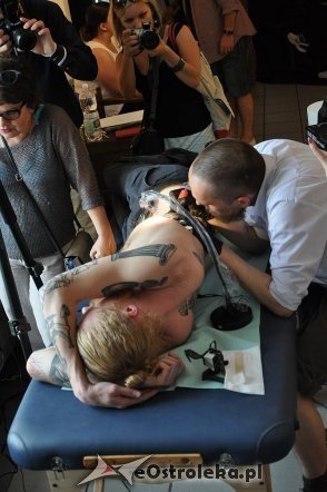 „Tusz za rogiem” – Pokaz tatuażu w Galerii Ostrołęka [ZDJĘCIA] - zdjęcie #20 - eOstroleka.pl