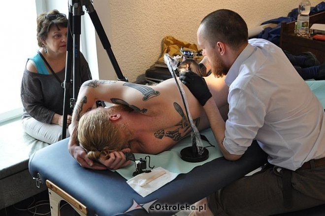 „Tusz za rogiem” – Pokaz tatuażu w Galerii Ostrołęka [ZDJĘCIA] - zdjęcie #25 - eOstroleka.pl
