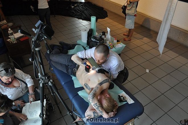 „Tusz za rogiem” – Pokaz tatuażu w Galerii Ostrołęka [ZDJĘCIA] - zdjęcie #28 - eOstroleka.pl