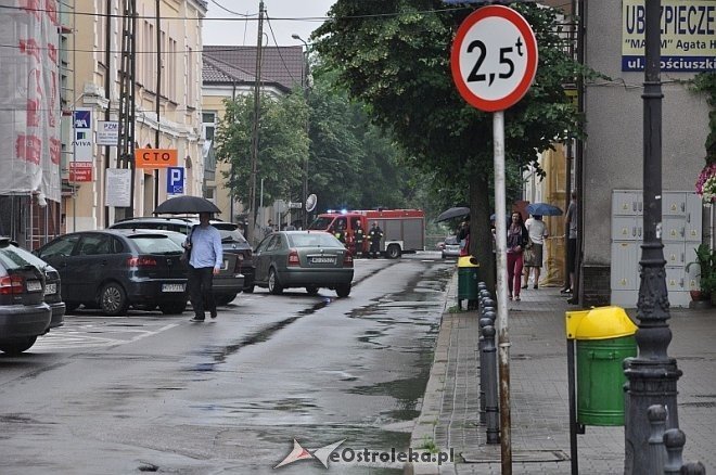 Ewakuacja ulicy Kościuszki. Ktoś podłożył bombę w Prokuraturze? - zdjęcie #3 - eOstroleka.pl