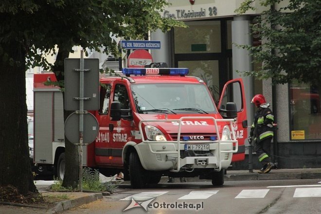 Ewakuacja ulicy Kościuszki. Ktoś podłożył bombę w Prokuraturze? - zdjęcie #11 - eOstroleka.pl