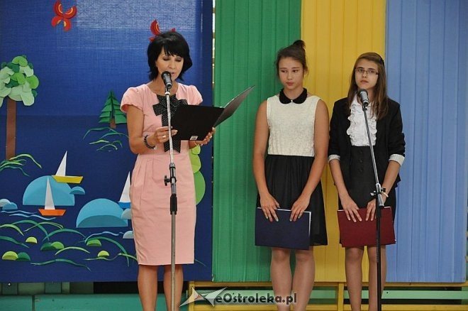 Uroczyste zakończenie roku szkolnego w Szkole Podstawowej nr 2 - zdjęcie #19 - eOstroleka.pl