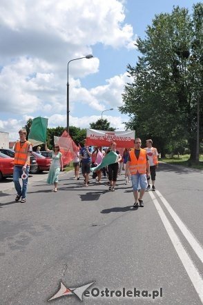 Marsz dla Jezusa ulicami Ostrołęki [18.07.2013] - zdjęcie #30 - eOstroleka.pl