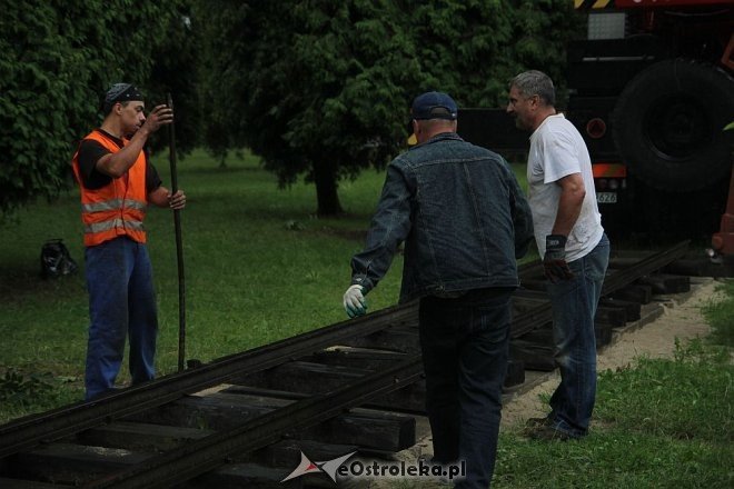 Zabytkowa lokomotywa już jest w Ostrołęce [19.07.2013] - zdjęcie #33 - eOstroleka.pl