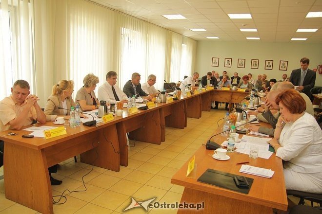 XLVIII sesja Rady Miasta [29.08.2013] - zdjęcie #4 - eOstroleka.pl