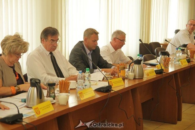 XLVIII sesja Rady Miasta [29.08.2013] - zdjęcie #6 - eOstroleka.pl