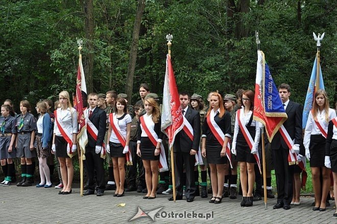 Miejskie obchody 74 rocznicy wybuchu II Wojny Światowej [1.09.2013] - zdjęcie #29 - eOstroleka.pl