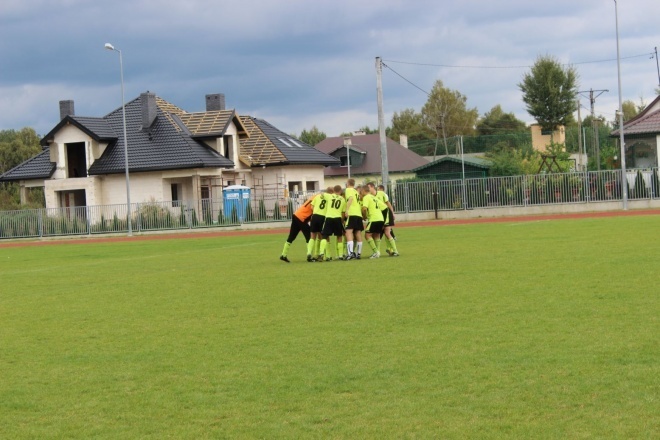 LUKS Łęg Przedmiejski - FC 2012 Różan (22.09.2013) - zdjęcie #16 - eOstroleka.pl