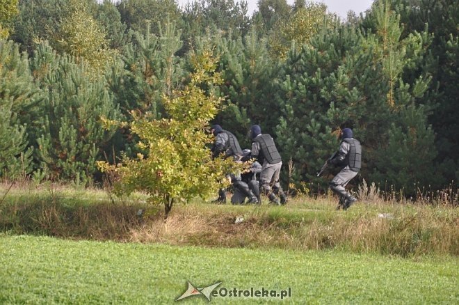 Nieudana ucieczka więźniów z pod ostrołęckiego więzienia [30.09.2013] - zdjęcie #28 - eOstroleka.pl