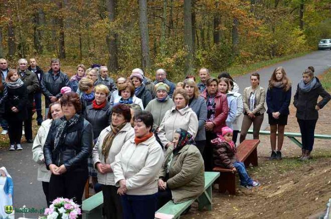 Kapliczka Matki Bożej Różańcowej w Klimkach poświęcona - zdjęcie #13 - eOstroleka.pl