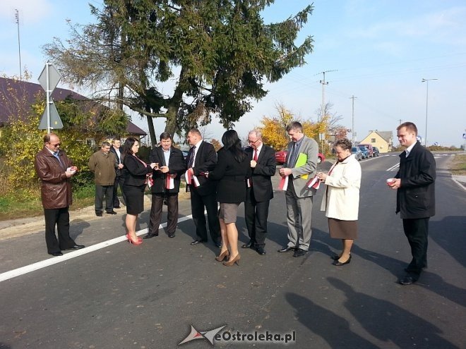 Podsumowanie i otwarcie modernizacji odcinka drogowego Grodzisk – Suchcice [16.10.2013] - zdjęcie #10 - eOstroleka.pl
