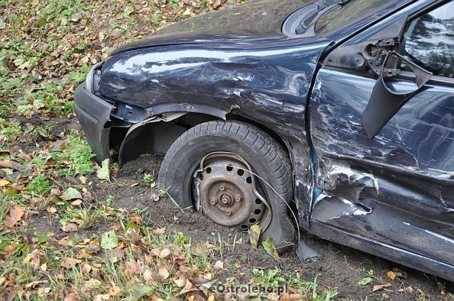 Łodziska: Kolejny wypadek na DK 53. Do szpitala trafiły dwie osoby [26.10.2013] - zdjęcie #9 - eOstroleka.pl
