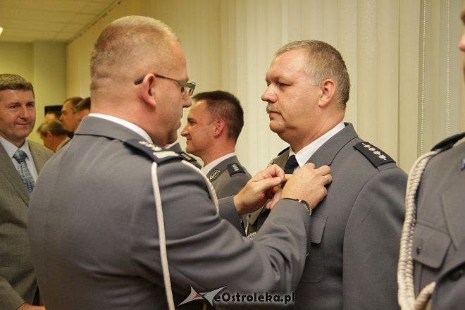 Ostrołęka: Zasłużeni policjanci odznaczeni przez komendanta wojewódzkiego [14.11.2013] - zdjęcie #30 - eOstroleka.pl