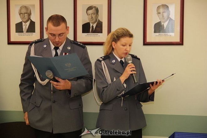 Ostrołęka: Zasłużeni policjanci odznaczeni przez komendanta wojewódzkiego [14.11.2013] - zdjęcie #38 - eOstroleka.pl