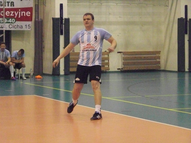 1. kolejka Nocnej Ligi Futsalu (22.11.2013) - zdjęcie #23 - eOstroleka.pl
