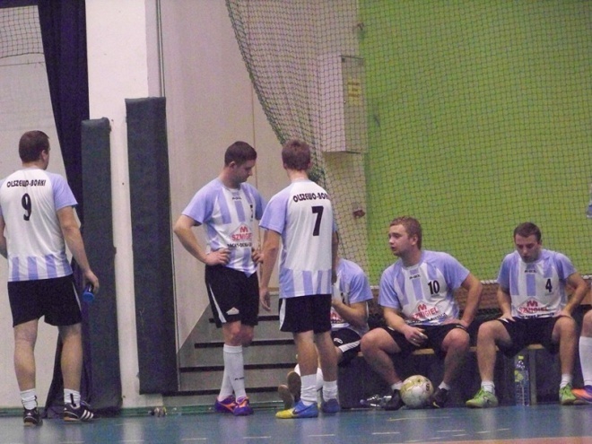 1. kolejka Nocnej Ligi Futsalu (22.11.2013) - zdjęcie #60 - eOstroleka.pl