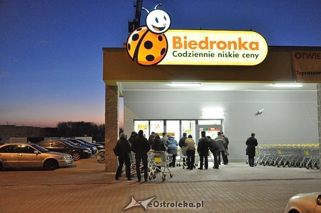 Otwarcie Biedronki przy mini obwodnicy [17.12.2013] - zdjęcie #2 - eOstroleka.pl
